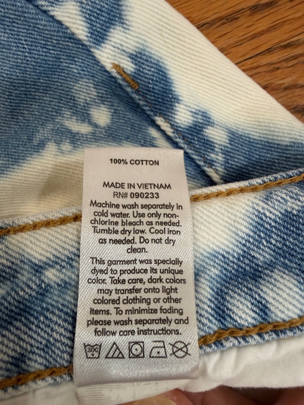 PacSun Bleached Blue and White Denim Shorts - Picture 4 of 4